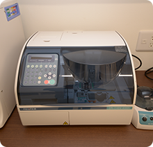 血液化学自動分析装置(ドライケム4000)